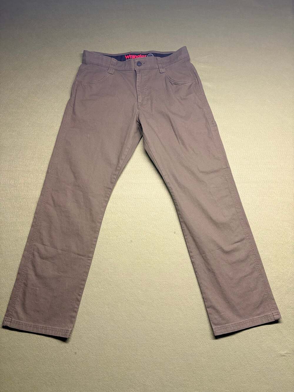 Wrangler men’s 32x30 work utility brown pants pockets cotton straight leg